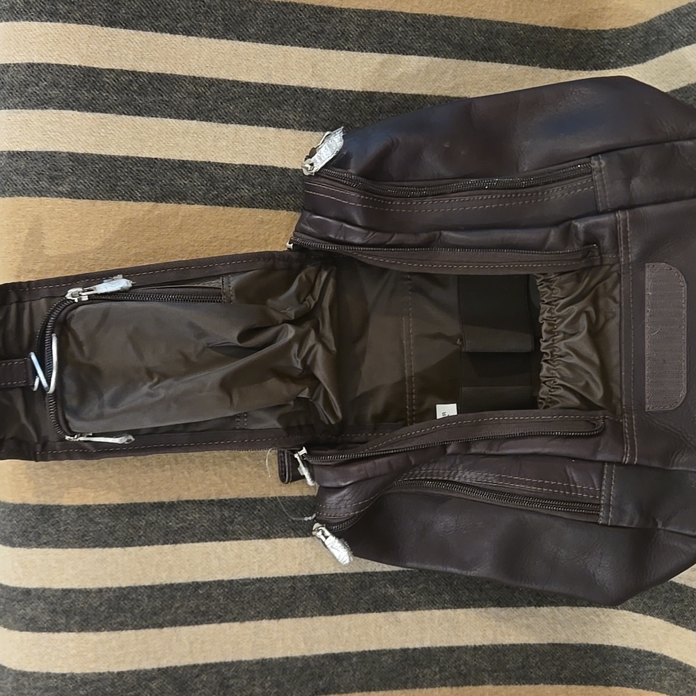 Brown Leather Hanging Travel Toiletry Kit NWOT - Picture 7 of 13